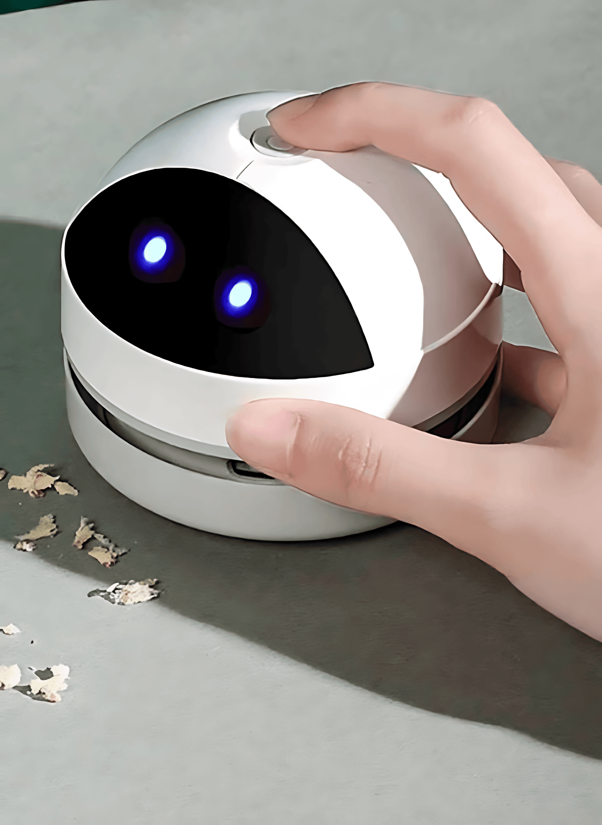 USB Desk Vacuum Cleaner - Lightweight & Portable for Easy Cleaning